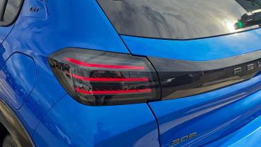 SPOTICAR Peugeot 208 1.2 Gt E-dsc6 Euro 6 (s/s) 5dr Used Car - Hatchback Hybrid  - Leicester - 1200600791_5