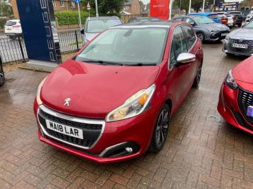 SPOTICAR Peugeot 208 1.2 Puretech Allure Premium Euro 6 (s/s) 5dr Used Car - Hatchback Petrol Red - Colchester - 1200603790_3