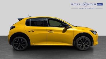 SPOTICAR Peugeot 208 1.2 Puretech Gt Eat Euro 6 (s/s) 5dr Used Car - Hatchback Petrol Yellow - Bristol - 1200604725_2
