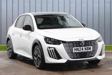 SPOTICAR Peugeot 208 1.2 Puretech Gt Euro 6 (s/s) 5dr Used Car - Hatchback Petrol White - Weston-super-mare - 1200608855_1