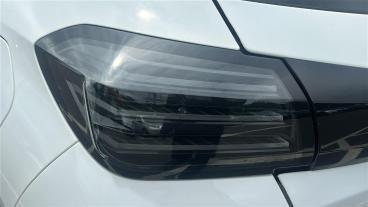 SPOTICAR Peugeot 208 1.2 Gt E-dsc6 Euro 6 (s/s) 5dr Used Car - Hatchback Hybrid White - Chingford - 1200609758_5
