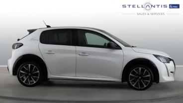 SPOTICAR Peugeot 208 1.2 Puretech Gt Line Euro 6 (s/s) 5dr Used Car - Hatchback Petrol White - Birmingham - 1200610923_4