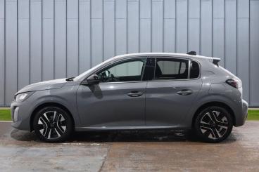 SPOTICAR Peugeot 208 1.2 Puretech Allure Euro 6 (s/s) 5dr Used Car - Hatchback Petrol Grey - Weston-super-mare - 1200612578_5