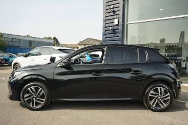 SPOTICAR Peugeot 208 1.2 Puretech Allure Premium Euro 6 (s/s) 5dr Used Car - Hatchback Petrol Black - Leamington - 1200620111_5