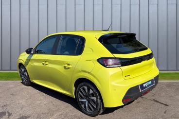 SPOTICAR Peugeot 208 1.2 Puretech Active Euro 6 (s/s) 5dr Used Car - Hatchback Petrol Yellow - Taunton - 1200622216_5