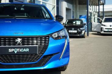 SPOTICAR Peugeot 208 1.2 Puretech Allure Premium + Euro 6 (s/s) 5dr Used Car - Hatchback Petrol Blue - Leamington - 1200623491_5