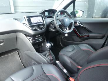 SPOTICAR Peugeot 208 1.2 Puretech Gpf Gt Line Euro 6 (s/s) 5dr Used Car - Hatchback Petrol Red - Devizes - 1200625981_2
