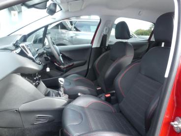 SPOTICAR Peugeot 208 1.2 Puretech Gpf Gt Line Euro 6 (s/s) 5dr Used Car - Hatchback Petrol Red - Devizes - 1200625981_4