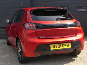 SPOTICAR Peugeot 208 1.2 Puretech Allure Premium Euro 6 (s/s) 5dr Used Car - Hatchback Petrol Red - Devizes - 1200626570_3