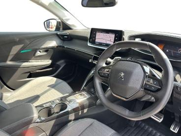 SPOTICAR Peugeot 208 1.2 Puretech Allure Premium + Eat Euro 6 (s/s) 5dr Used Car - Hatchback Petrol Blue - Cheltenham - 1200627304_3