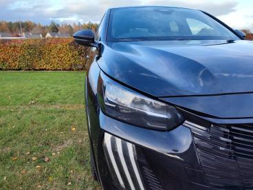 SPOTICAR Peugeot 208 1.2 Gt E-dsc6 Euro 6 (s/s) 5dr Used Car - Hatchback Hybrid Black - Invergordon - 1200629356_4