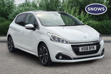 SPOTICAR Peugeot 208 1.2 Puretech Allure Premium Euro 6 (s/s) 5dr Used Car - Hatchback Petrol White - Portsmouth - 1200629386_1