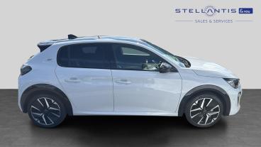 SPOTICAR Peugeot 208 1.2 Gt Premium E-dsc6 Euro 6 (s/s) 5dr Used Car - Hatchback Hybrid White - West London - 1200633414_2