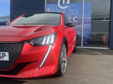 SPOTICAR Peugeot 208 1.2 Puretech Gt Line Eat Euro 6 (s/s) 5dr Used Car - Hatchback Petrol Red - Watford - 1200637484_3
