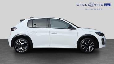 SPOTICAR Peugeot 208 1.2 Puretech Gt Euro 6 (s/s) 5dr Used Car - Hatchback Petrol White - Bristol - 1200640637_2