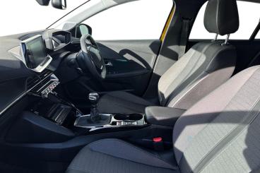 SPOTICAR Peugeot 208 1.2 Puretech Allure Premium + Euro 6 (s/s) 5dr Used Car - Hatchback Petrol Yellow - Peterborough - 1200640724_2