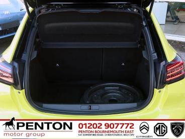 SPOTICAR Peugeot 208 1.2 Puretech Gt Euro 6 (s/s) 5dr Used Car - Hatchback Petrol Yellow - Christchurch - 1200642219_5