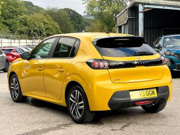 SPOTICAR Peugeot 208 1.2 Puretech Active Premium + Euro 6 (s/s) 5dr Used Car - Hatchback Petrol Yellow - Pontypridd - 1200642834_5