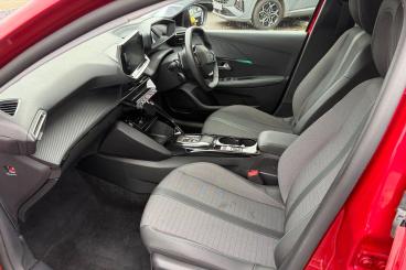 SPOTICAR Peugeot 208 1.2 Puretech Allure Premium + Eat Euro 6 (s/s) 5dr Used Car - Hatchback Petrol Red - Dorchester - 1200643671_2