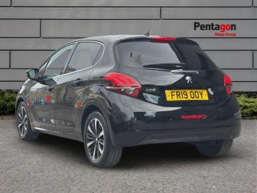 SPOTICAR Peugeot 208 1.2 Puretech Tech Edition Euro 6 (s/s) 5dr Used Car - Hatchback Petrol Black - Scunthorpe - 1200645959_2