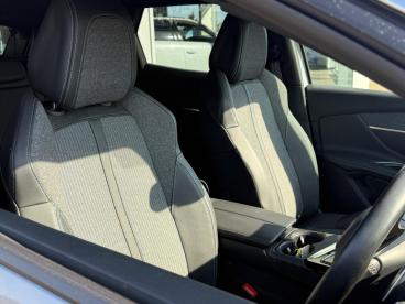 SPOTICAR Peugeot 3008 1.2 Puretech Allure Premium + Eat Euro 6 (s/s) 5dr Used Car - Suv Petrol Grey - Boston - 1200546109_3