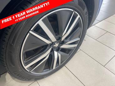 SPOTICAR Peugeot 3008 1.2 Puretech Gt Premium 5dr Eat8 Used Car - Suv Petrol Blue - Bridgend - 1200547184_4