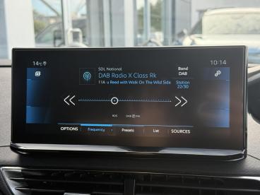 SPOTICAR Peugeot 3008 1.2 Hybrid Allure Premium + E-dsc6 Euro 6 (s/s) 5d Used Car - Suv Hybrid Black - Watford - 1200549006_2