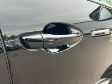 SPOTICAR Peugeot 3008 1.2 Hybrid Allure Premium + E-dsc6 Euro 6 (s/s) 5d Used Car - Suv Hybrid Black - Watford - 1200550756_4