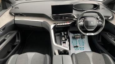 SPOTICAR Peugeot 3008 1.6 14.2kwh Gt E-eat Euro 6 (s/s) 5dr Used Car - Suv Plug-in Hybrid White - Walton On Thames - 1200551585_4