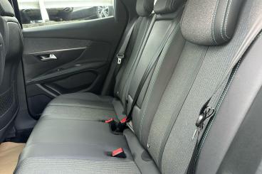 SPOTICAR Peugeot 3008 1.2 Puretech Allure Premium + Eat Euro 6 (s/s) 5dr Used Car - Suv Petrol Black - Sidcup - 1200554486_5