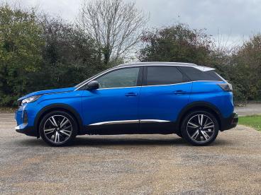 SPOTICAR Peugeot 3008 1.5 Bluehdi Gt Premium Eat Euro 6 (s/s) 5dr Used Car - Suv Diesel Blue - Eastbourne - 1200557489_4