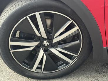 SPOTICAR Peugeot 3008 1.6 13.2kwh Gt Premium E-eat Euro 6 (s/s) 5dr Used Car - Suv Plug-in Hybrid Red - Watford - 1200564281_5