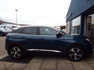 SPOTICAR Peugeot 3008 1.2 Puretech Gt Eat Euro 6 (s/s) 5dr Used Car - Suv Petrol Blue - Campeltown - 1200578578_4