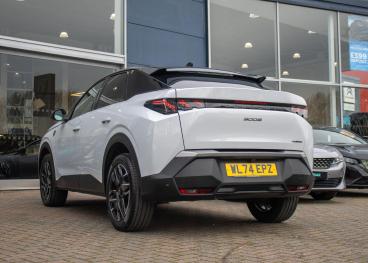 SPOTICAR Peugeot 3008 1.2 Gt E-dsc6 Euro 6 (s/s) 5dr Used Car - Suv Hybrid White - Aldershot - 1200582588_5