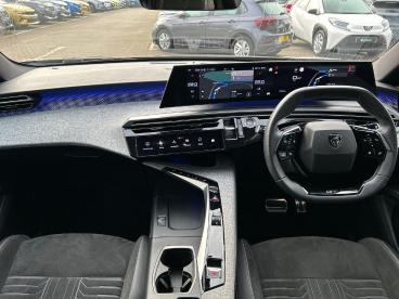 SPOTICAR Peugeot 3008 1.2 Hybrid Gt E-dsc6 Euro 6 (s/s) 5dr Used Car - Suv Hybrid Black - Tonbridge - 1200584765_3