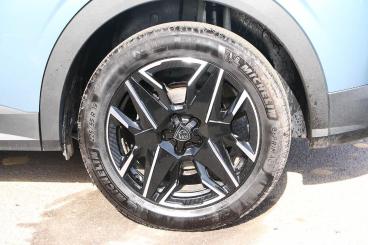 SPOTICAR Peugeot 3008 1.2 Hybrid Gt E-dsc6 Euro 6 (s/s) 5dr Used Car - Suv Hybrid Blue - Bulkington - 1200584871_5