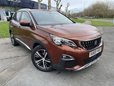 SPOTICAR Peugeot 3008 1.2 Puretech Allure Euro 6 (s/s) 5dr Used Car - Suv Petrol Bronze - Swansea - 1200585050_1