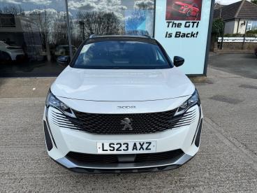 SPOTICAR Peugeot 3008 1.2 Puretech Gt Eat Euro 6 (s/s) 5dr Used Car - Suv Petrol White - Hastings - 1200586980_2