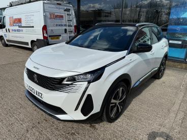 SPOTICAR Peugeot 3008 1.2 Puretech Gt Eat Euro 6 (s/s) 5dr Used Car - Suv Petrol White - Hastings - 1200586980_3