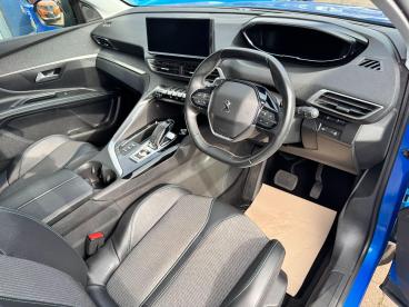 SPOTICAR Peugeot 3008 1.5 Bluehdi Allure Premium Eat Euro 6 (s/s) 5dr Used Car - Suv Diesel Blue - Colchester - 1200588651_2