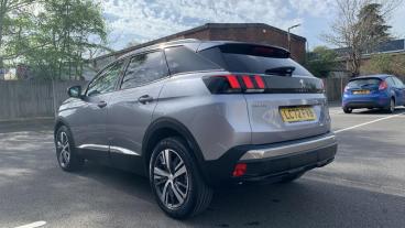 SPOTICAR Peugeot 3008 1.2 Puretech Allure Premium + Euro 6 (s/s) 5dr Used Car - Suv Petrol Grey - Walton On Thames - 1200593118_5