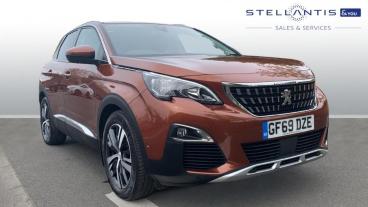 SPOTICAR Peugeot 3008 1.2 Puretech Allure Euro 6 (s/s) 5dr Used Car - Suv Petrol  - Walton On Thames - 1200593643_1