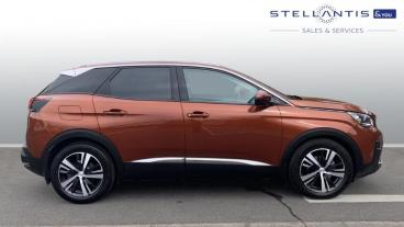 SPOTICAR Peugeot 3008 1.2 Puretech Allure Euro 6 (s/s) 5dr Used Car - Suv Petrol  - Walton On Thames - 1200593643_2