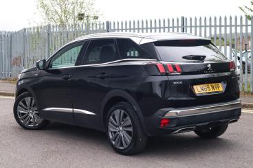 SPOTICAR Peugeot 3008 1.2 Puretech Gt Line Premium Euro 6 (s/s) 5dr Used Car - Suv Petrol Black - Bromsgrove - 1200594070_2