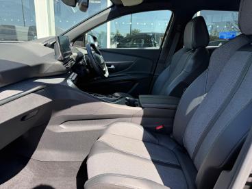 SPOTICAR Peugeot 3008 1.6 13.2kwh Allure Premium + E-eat 4wd Euro 6 (s/s Used Car - Suv Plug-in Hybrid Black - Boston - 1200596526_3