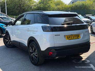 SPOTICAR Peugeot 3008 1.6 13.2kwh Gt E-eat 4wd Euro 6 (s/s) 5dr Used Car - Suv Plug-in Hybrid White - Leamington - 1200597368_2