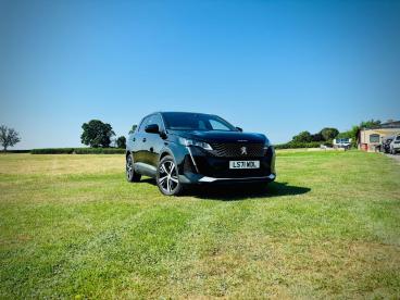 SPOTICAR Peugeot 3008 1.2 Puretech Gt Eat Euro 6 (s/s) 5dr Used Car - Suv Petrol Black - Trowbridge - 1200598493_3