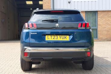 SPOTICAR Peugeot 3008 1.5 Bluehdi Allure Premium + Euro 6 (s/s) 5dr Used Car - Suv Diesel Blue - Fareham - 1200599581_4