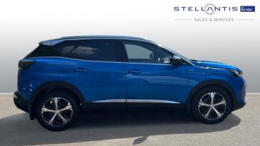 SPOTICAR Peugeot 3008 1.2 Puretech Gt Premium Eat Euro 6 (s/s) 5dr Used Car - Suv Petrol Blue - Godalming - 1200601152_2