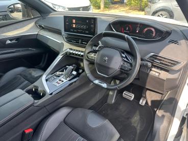 SPOTICAR Peugeot 3008 1.2 Puretech Gt Premium Eat Euro 6 (s/s) 5dr Used Car - Suv Petrol White - Worcester - 1200601244_4